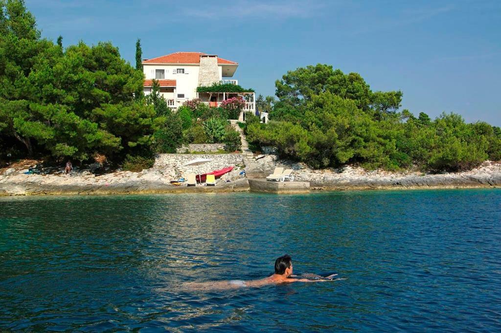 Waterfront Villa With Pool Vela Luka Zewnętrze zdjęcie